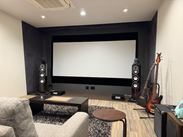 ※見事にセンタースピーカーが有りません